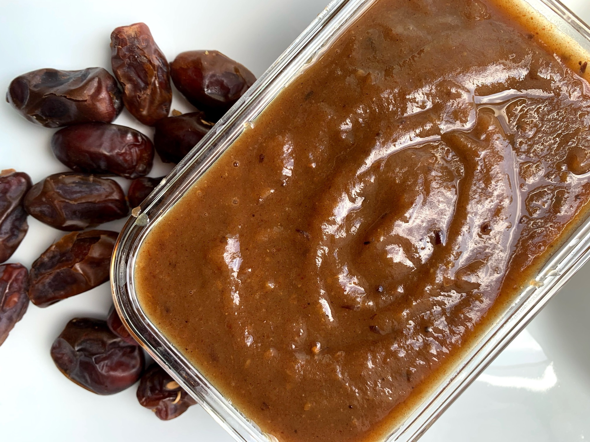 Sweet and Sour Tamarind and date Chutney (Imli Khajoor Ki Chutney املی اور کھجور کی چٹنی)