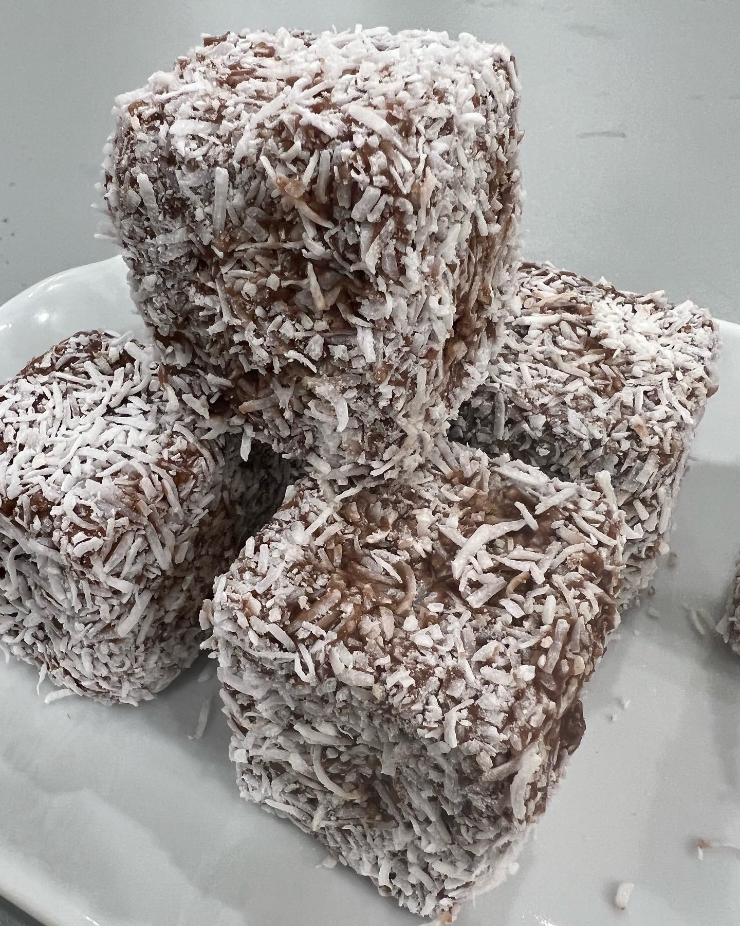 Lamingtons -Australian Cake